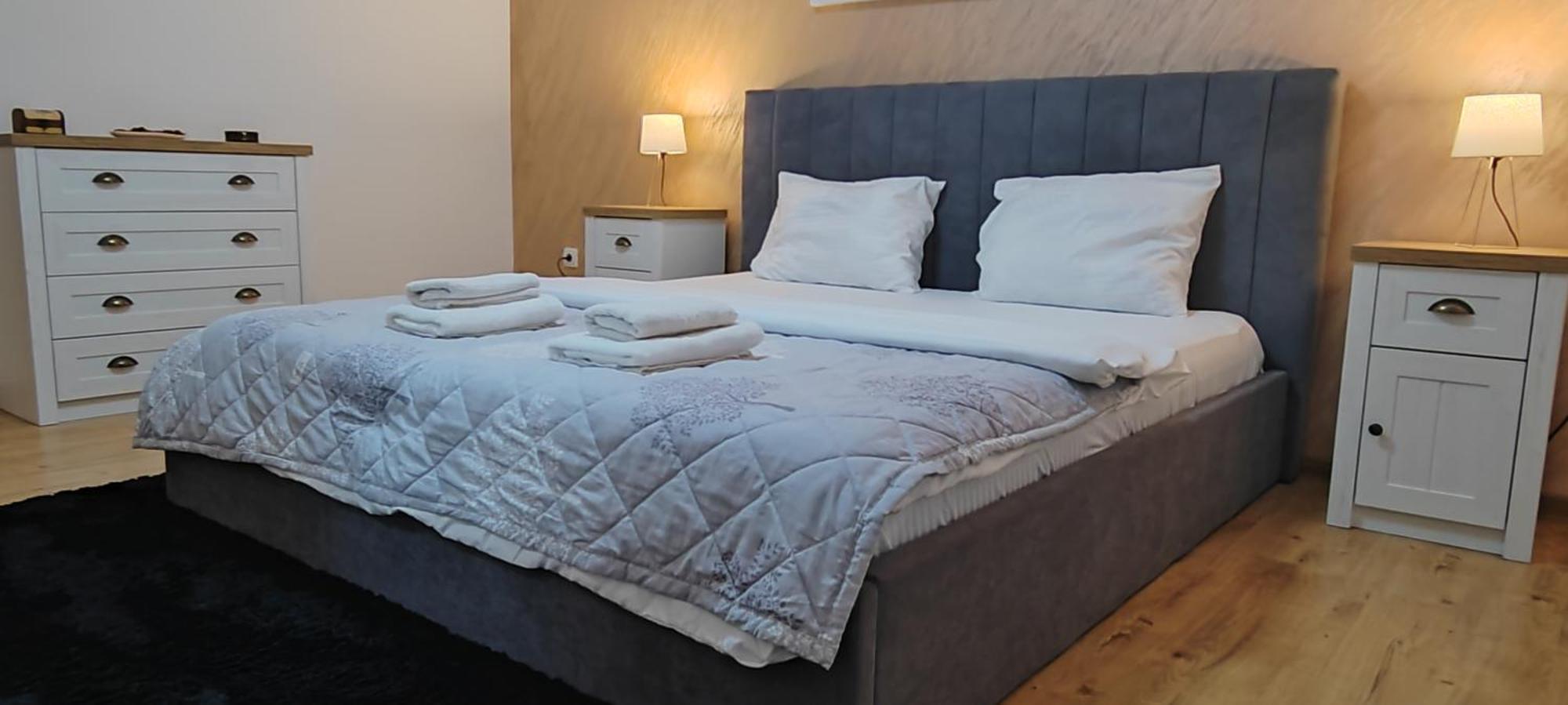 Golden Royal Apartment Kragujevac Luaran gambar