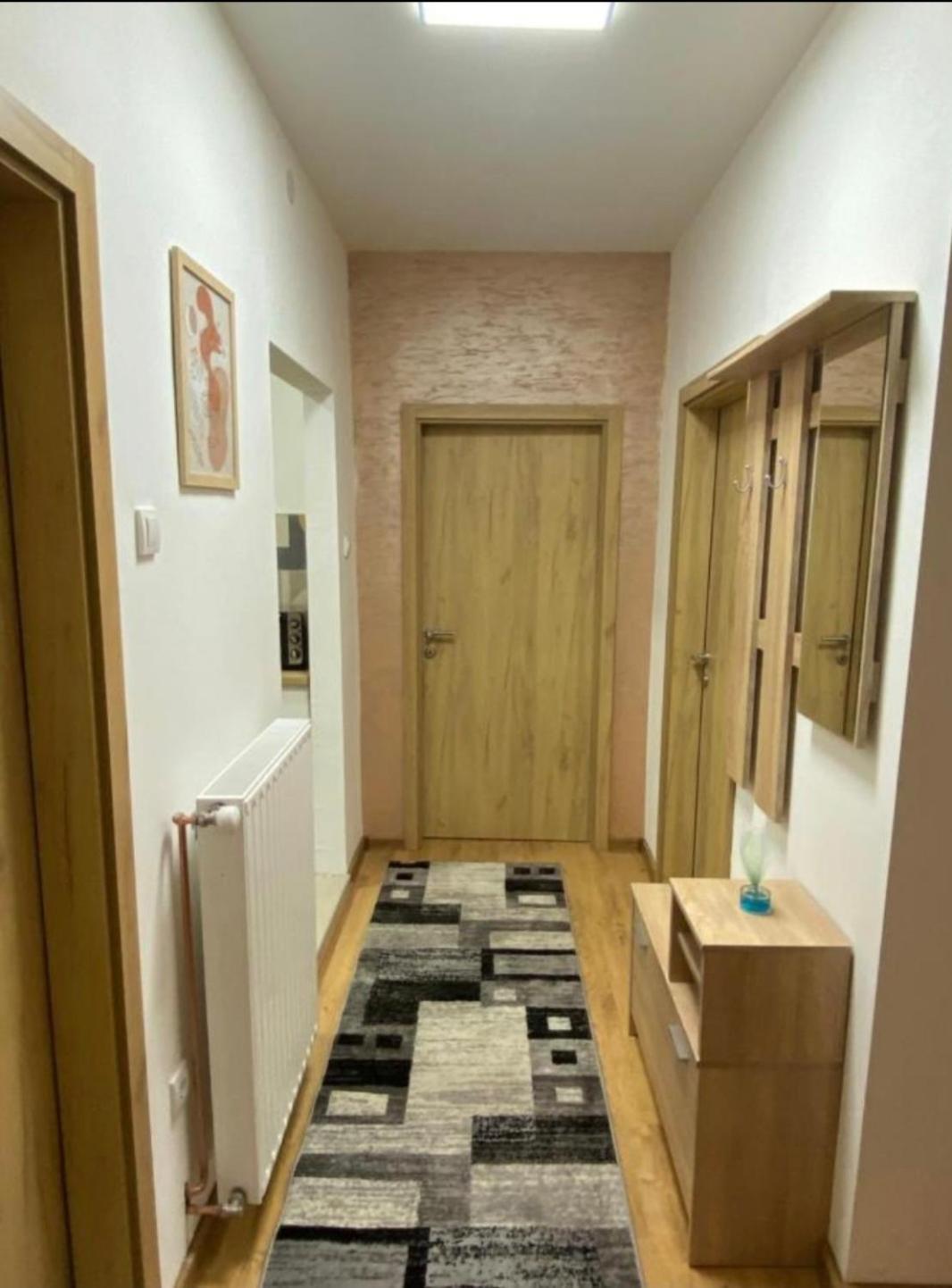 Golden Royal Apartment Kragujevac Luaran gambar