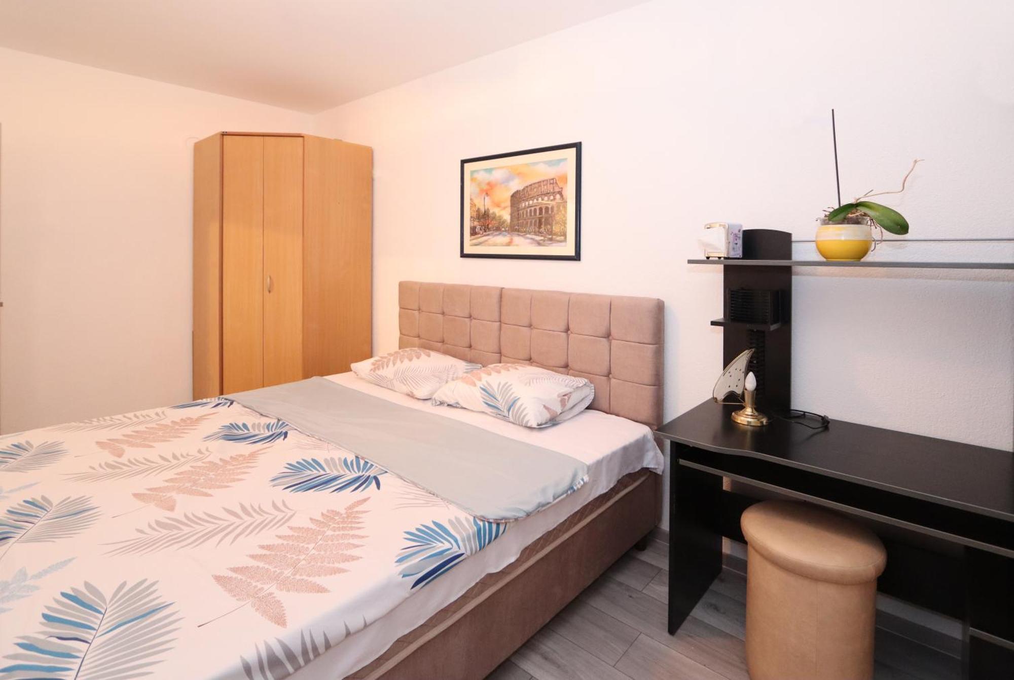 Golden Royal Apartment Kragujevac Luaran gambar